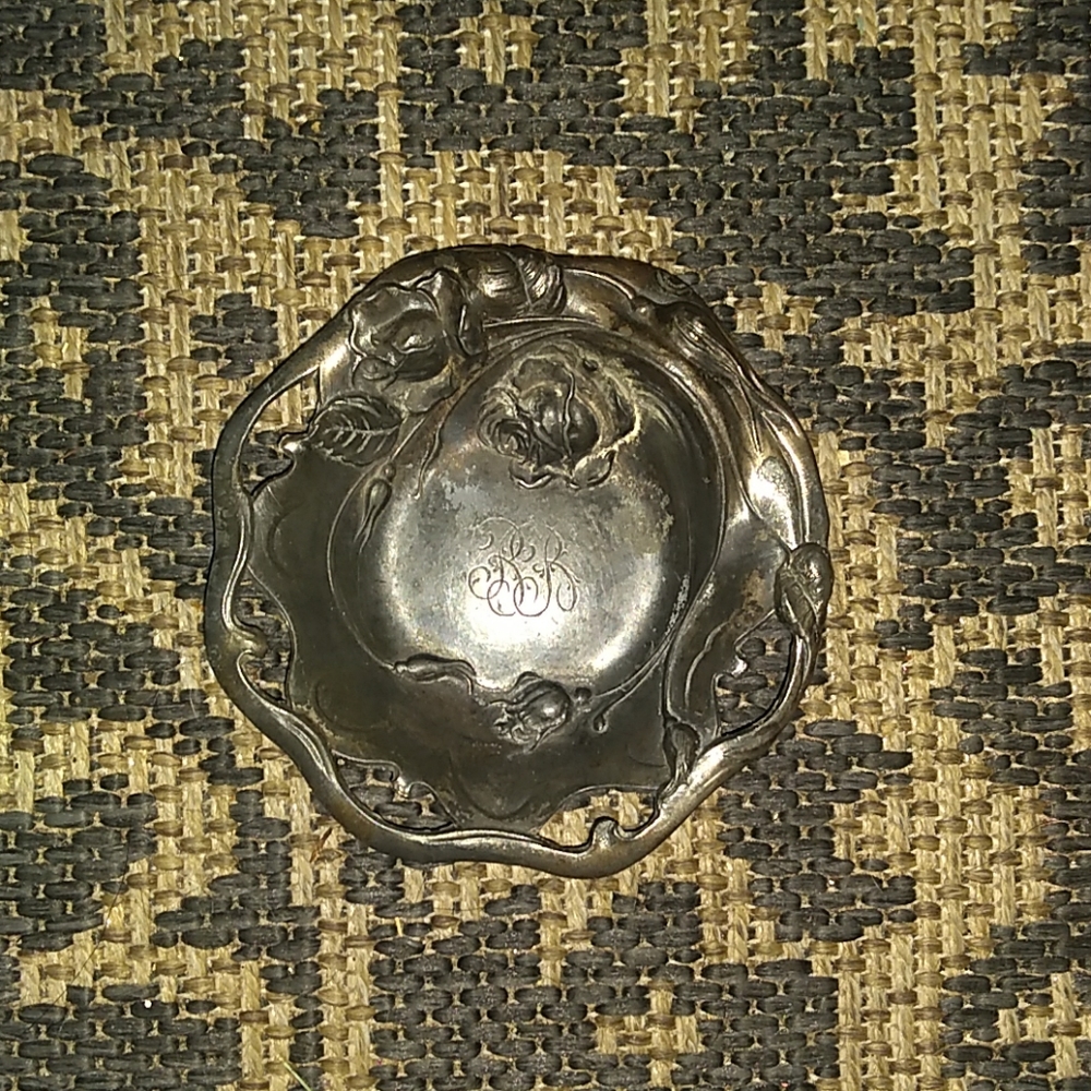 Metal bowl